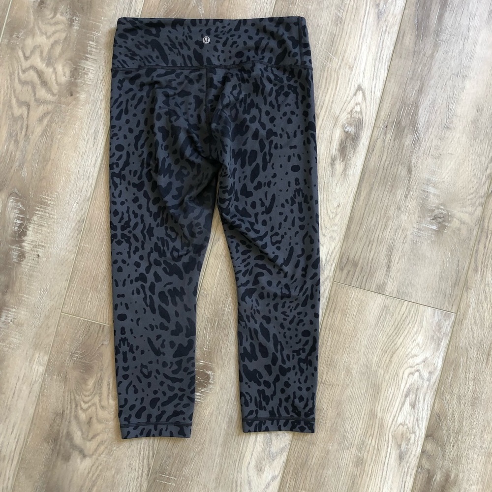 Lululemon wonder under size 6 cropped leggings